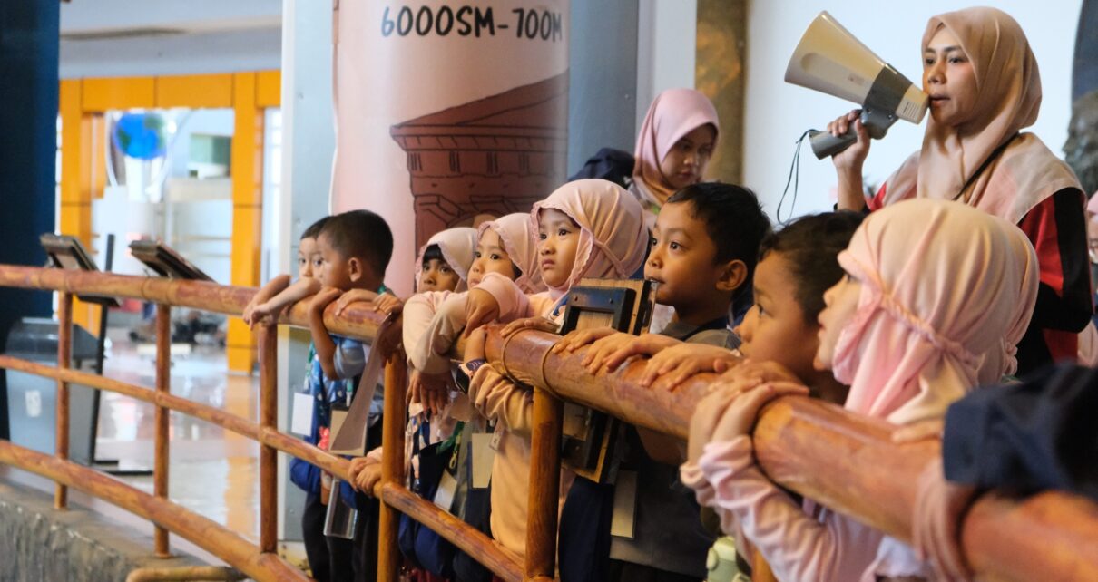 Field Trip TK Islam Al Azhar 36 Karawang, Sekolah Islam Terbaik di Karawang, PAUD Terbaik di Karawang, TK Islam Terbaik di Karawang