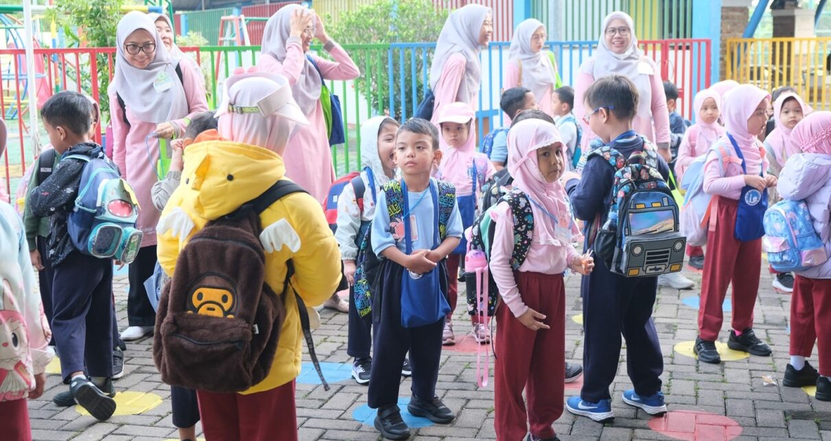 Kegiatan Anak TK Islam Al Azhar 36 Karawang, TK Terbaik di Karawang